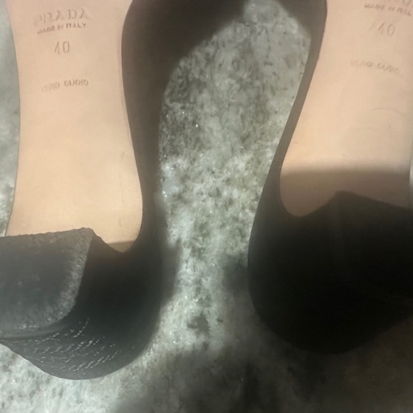 Prada Slip on Sandals - EU 40 Size 9 US - Picture 5 of 14
